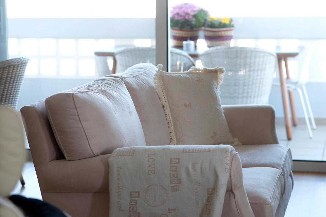 Boutique Penthouse Next To Stavros Niarchos Foundation Atenas Exterior foto